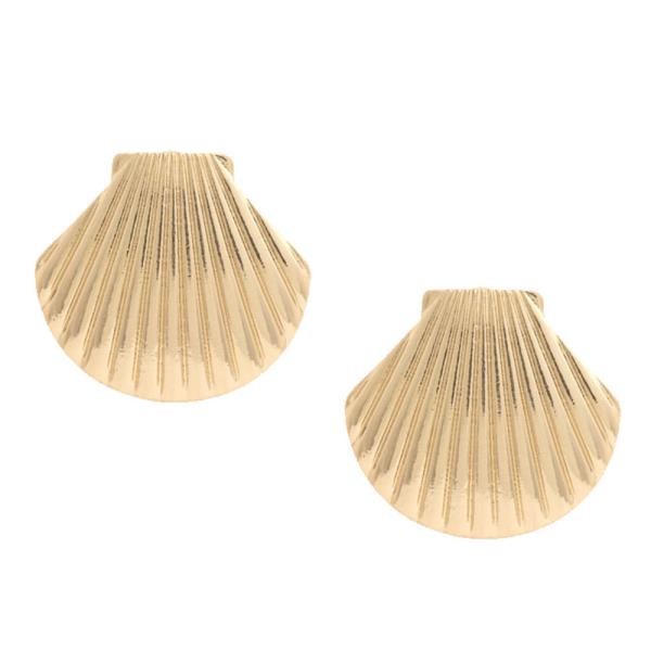 SEASHELL METAL EARRING