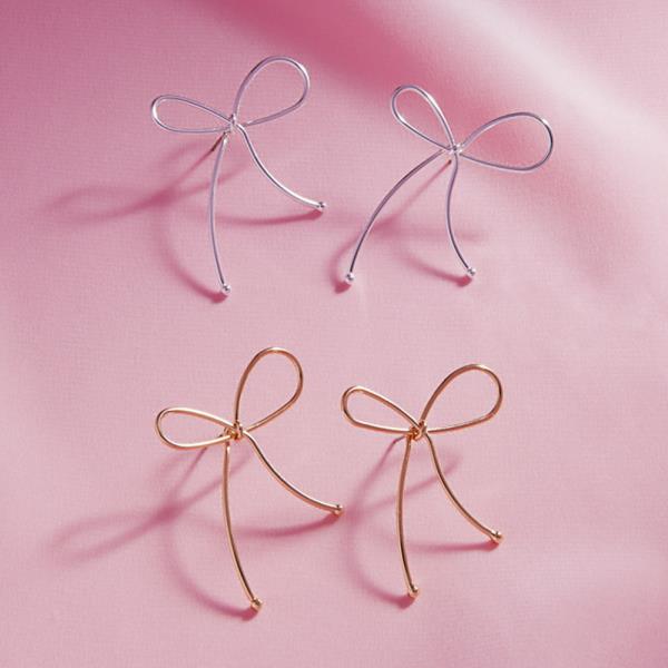 RIBBON SHAPED BRASS METAL POST EARRING