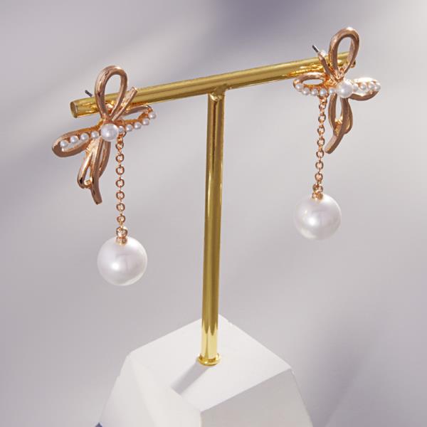 RIBBON SHAPED PEARL DROP EARRING