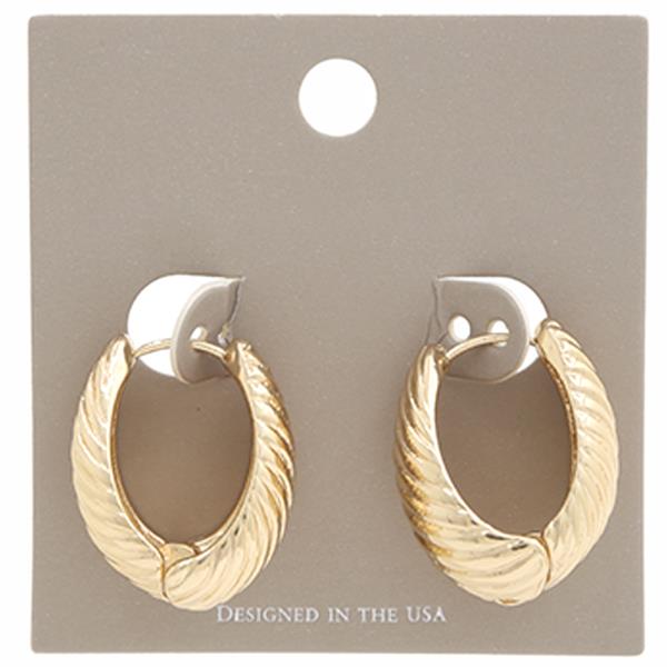 METAL OVAL HOOP EARRING