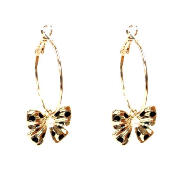 METAL RIBBON BOW HOOP EARRING