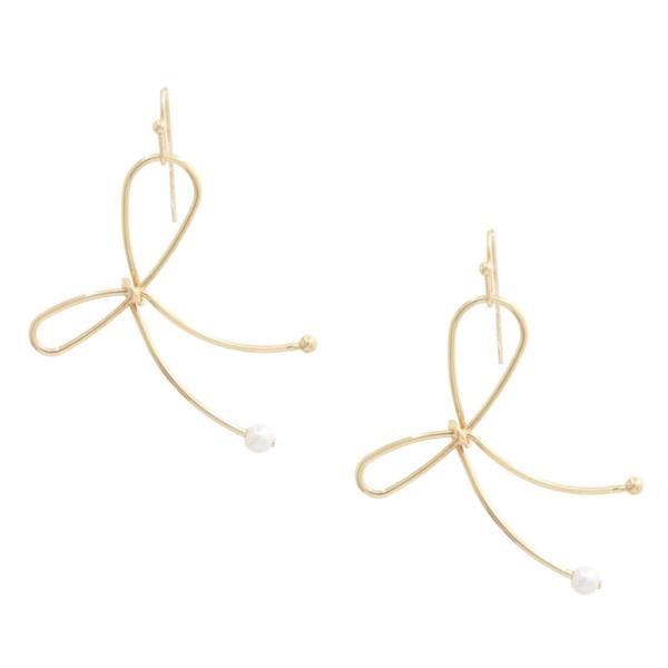 WISPY THIN METAL RIBBON BOW WITH PEARL TIP DANGLE EARRING