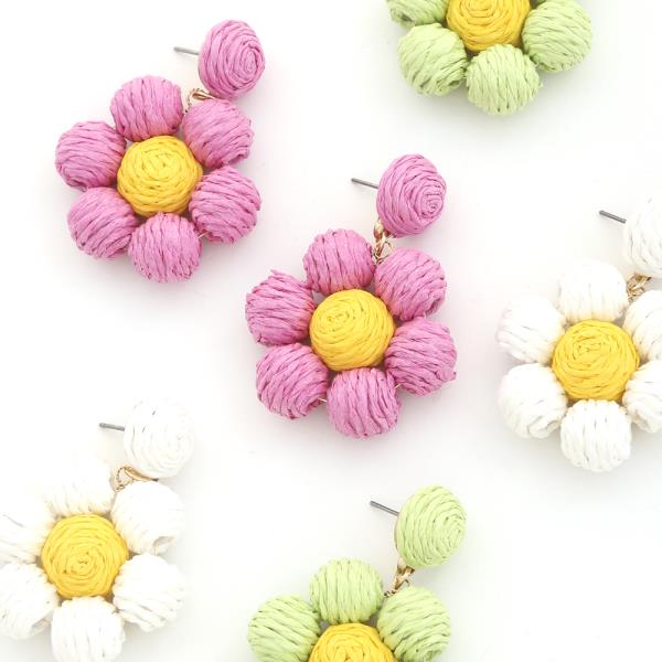 RAFFIA FLOWER DANGLE EARRING