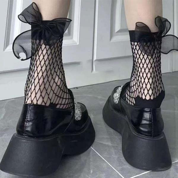 FISHNET SOCKS WITH BACK RIBBON BOW