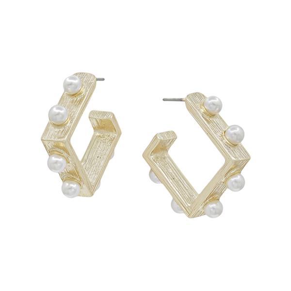 SQUARE PEARL AC HOOP EARRING