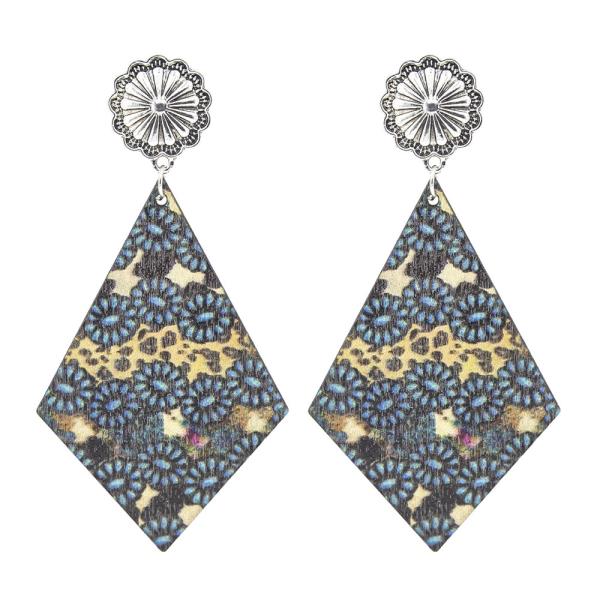 RHOMBUS FLOWER PATTERN EARRING