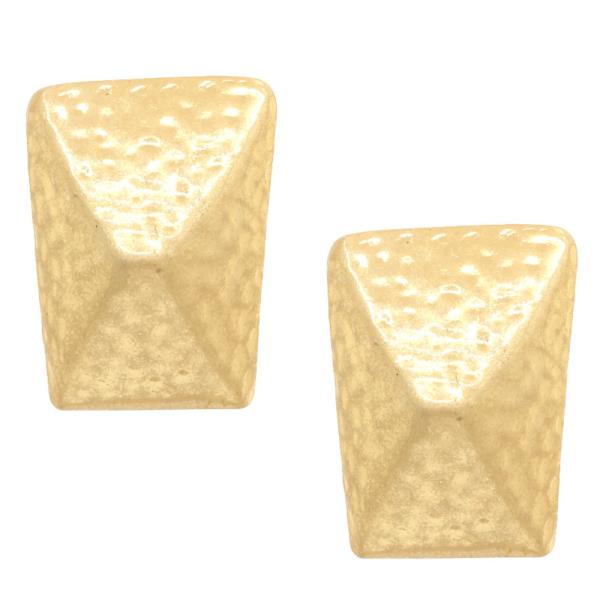 HAMMERED METAL POST EARRING