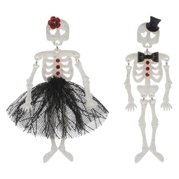 HALLOWEEN SKELETON COUPLE SHAPED ACETATE EARRING