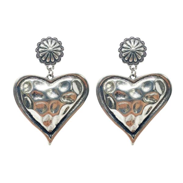 HAMMERED METAL HEART DANGLE EARRING
