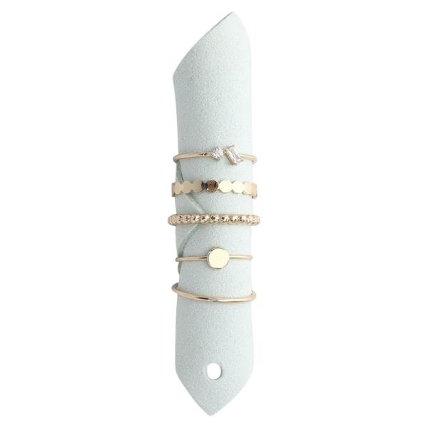 DAINTY CIRCLE ASSORTED RING SET