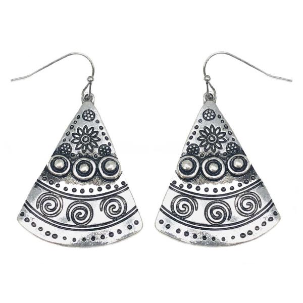 WESTERN STYLE TRIANGLE DANGLE EARRING
