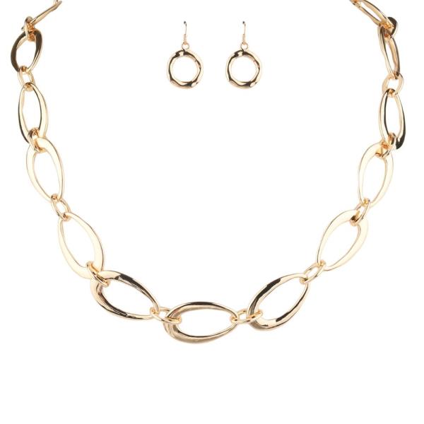 OVAL LINK METAL NECKLACE