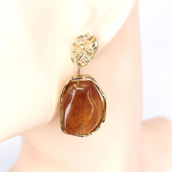 HAMMERED METAL STONE DANGLE EARRING