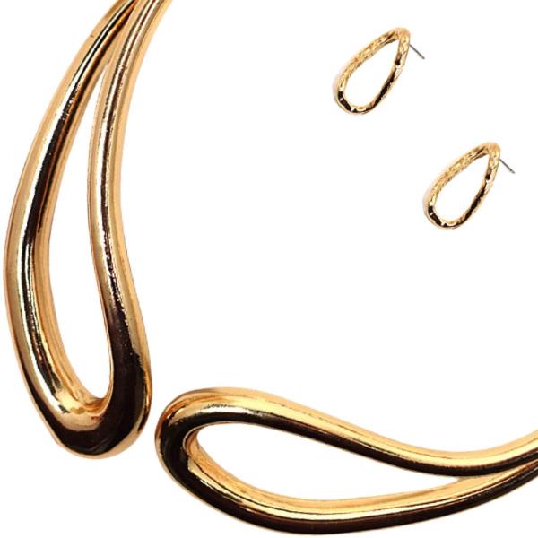 ASYMMETRICAL METAL NECKLACE