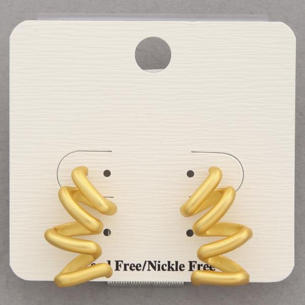 SWIRL METAL EARRING