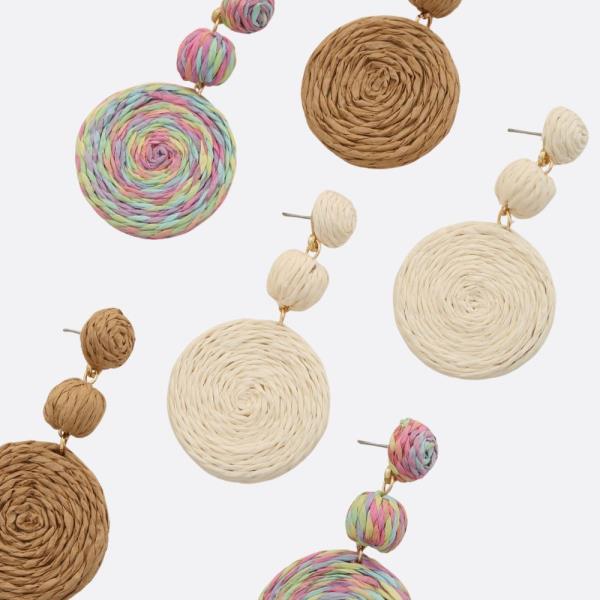 ROUND RAFFIA TIERED DANGLE EARRING