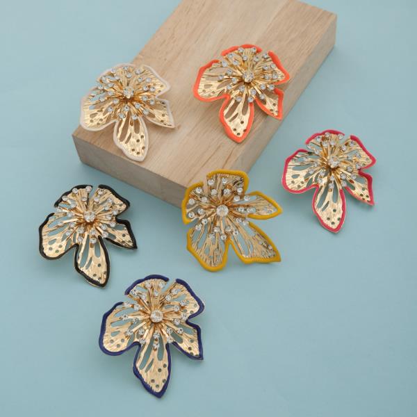 FLOWER EDGE FLOWER RHINESTONE EARRING