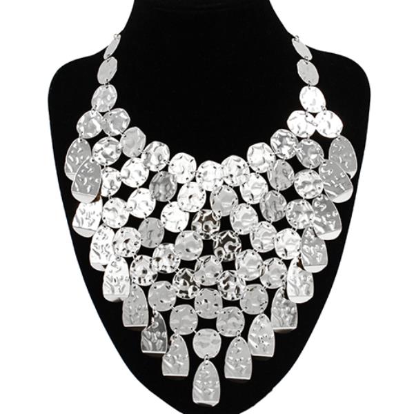 HAMMERED METAL DISC LINK BIB NECKLACE