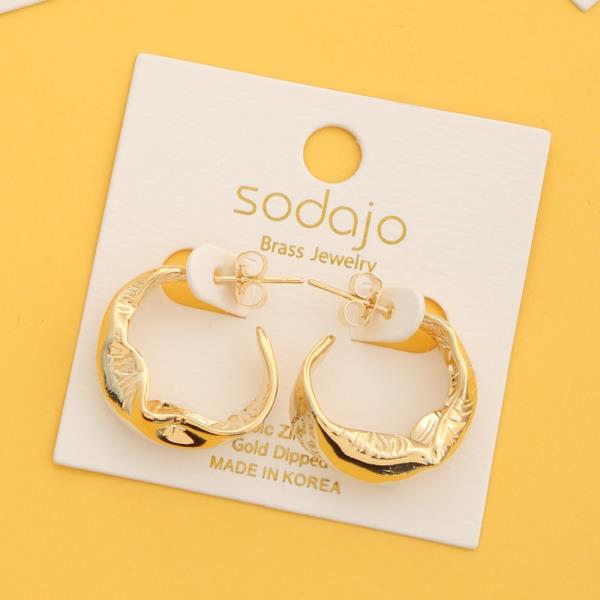 SODAJO GOLD DIPPED C HOOP EARRING