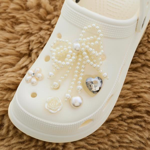 PEARL BOW HEART FLOWER SHOE CHARM