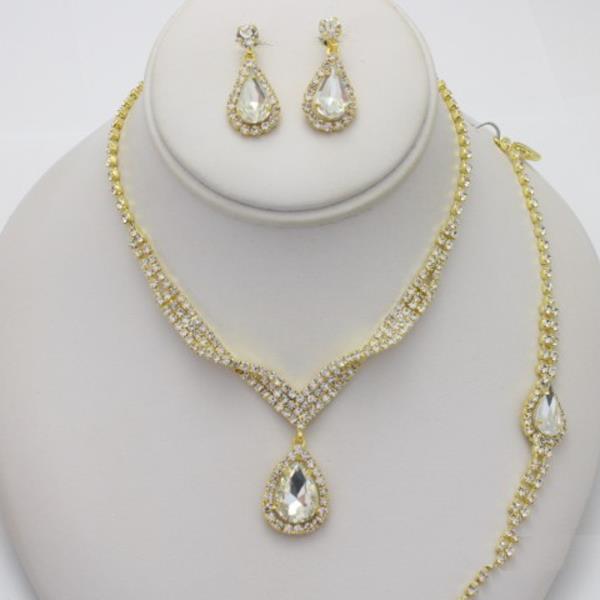 RHINESTONE TEARDROP PENDANT NECKLACE AND EARRING SET