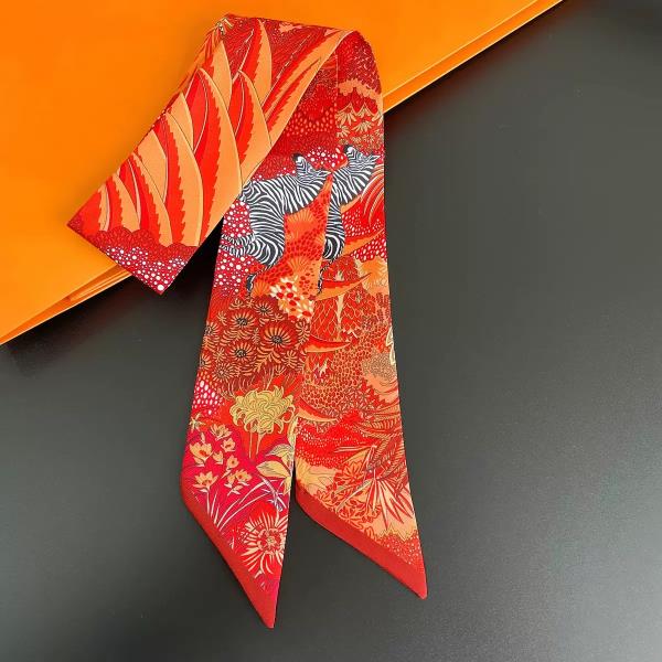 FLOWER PRINT SILKY SKINNY SCARF