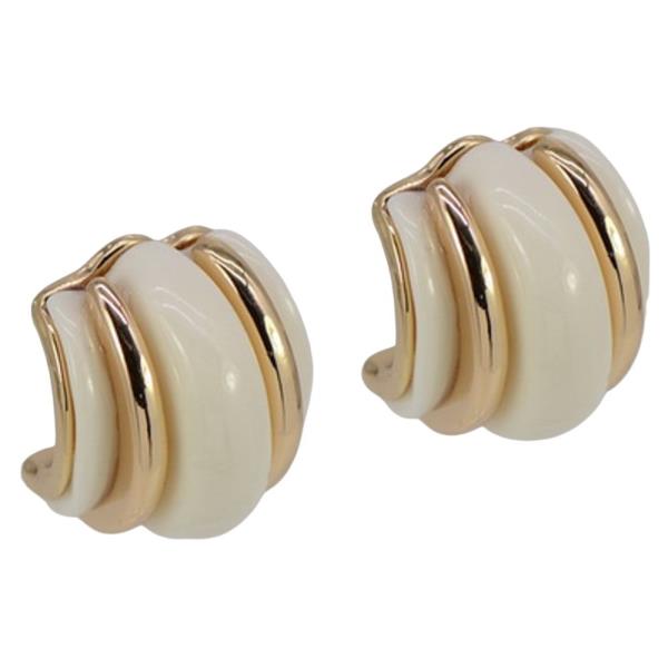 METAL RESIN HUGGIE EARRING