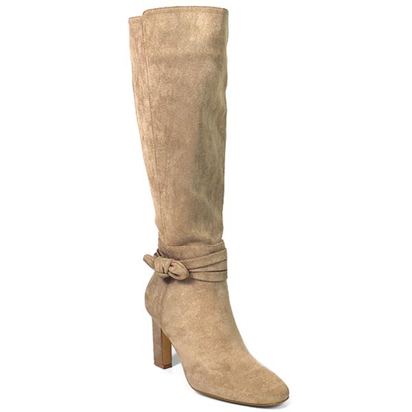 CHIC HEEL BOOTS 12 PAIRS