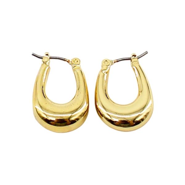 U SHAPE METAL DANGLE EARRING