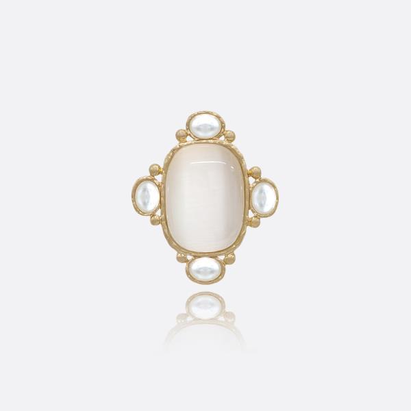ANTIQUE BOLD STONE BROOCH