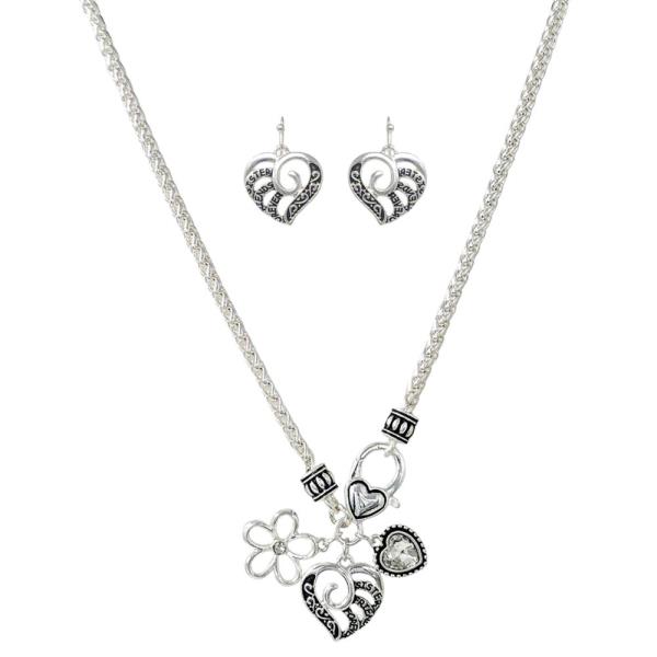 HEART FLOWER CHARM METAL NECKLACE
