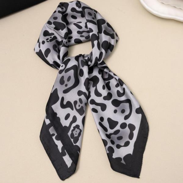 LEOPARD SILKY SQUARE BANDANA NECK SCARF