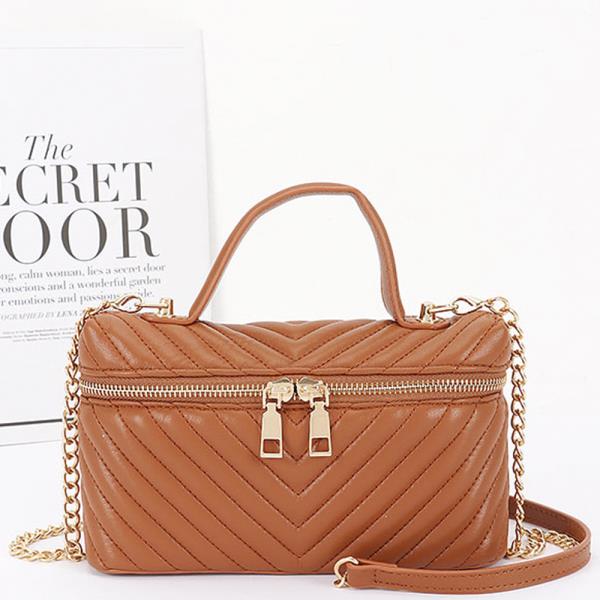 QUILTED VANITY HANDLE CROSSBODY BAG