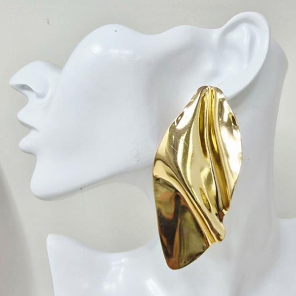 METAL CURVED PLATE STATEMENT CLIP ON EARRING