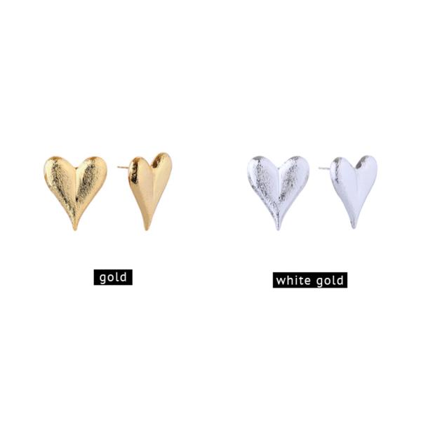 14K GOLD/WHITE GOLD DIPPED MATTE HEART STUD EARRINGS