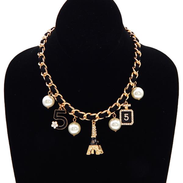 EIFFEL TOWER CHARM NECKLACE
