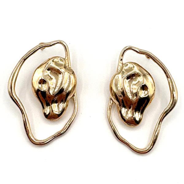 METAL POST EARRING