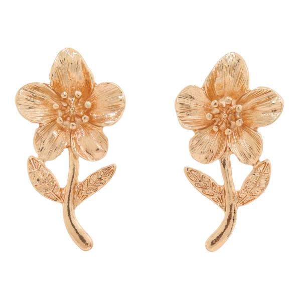 METAL FLOWER STUD EARRING
