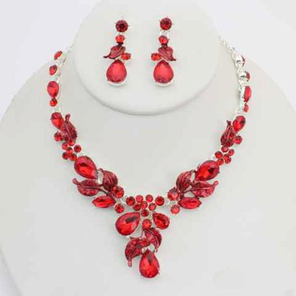 CRYSTAL STONE CLUSTER STATEMENT NECKLACE EARRING SET