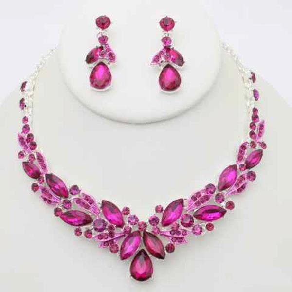 CRYSTAL STONE TEARDROP CLUSTER NECKLACE EARRING SET