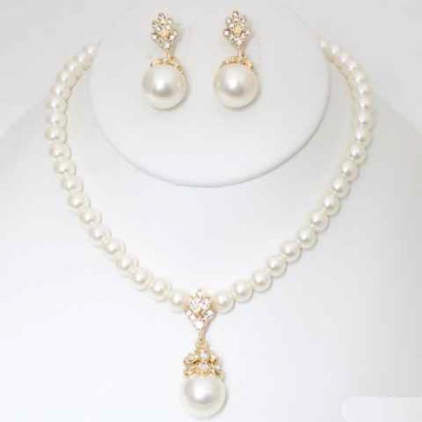 PEARL DROP PENDANT NECKLACE EARRING SET