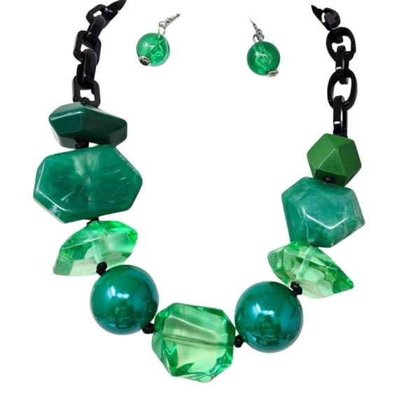FACETED ACRYLIC CHAIN STATEMENT NECKLACE EARRING SET