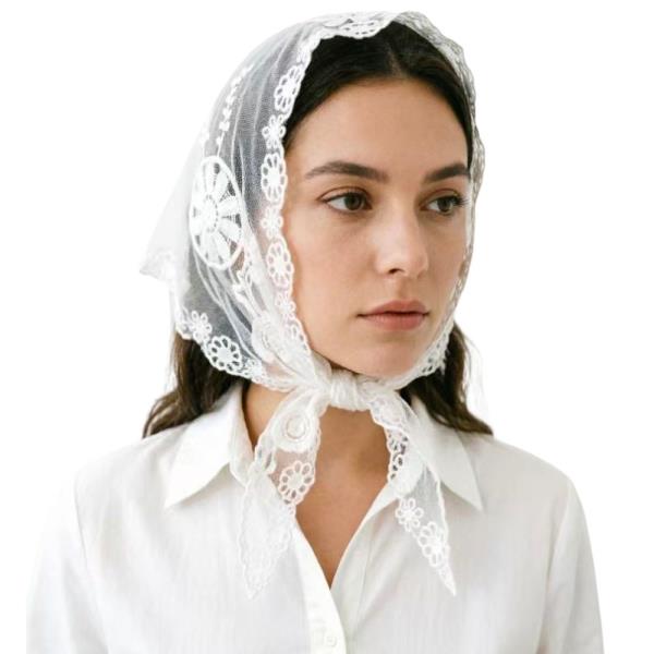 LACE FLORAL TRIANGLE SCARF WITH RING SET