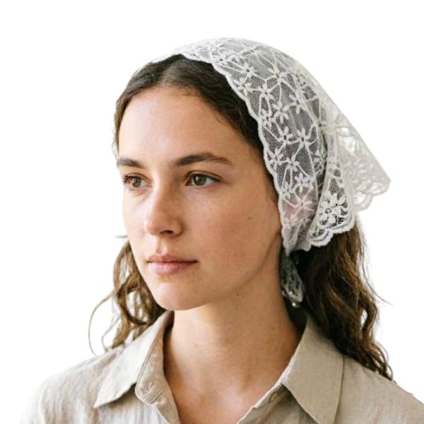 LACE FLORAL TRIANGLE SCARF WITH RING SET