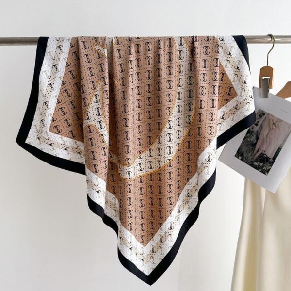 MONOGRAM BORDER PRINT SILKY SQUARE BANDANA NECK SCARF