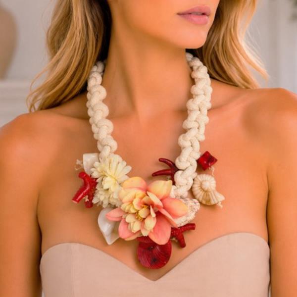 SEALIFE SHELL CORAL FLOWER BEAD STATEMENT NECKLACE