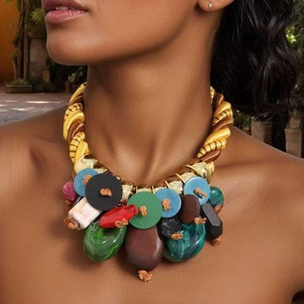 METAL BEAD MULTI CHARM STATEMENT NECKLACE