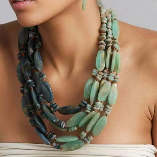 STONE BEAD MULTI STRAND LAYERED NECKLACE