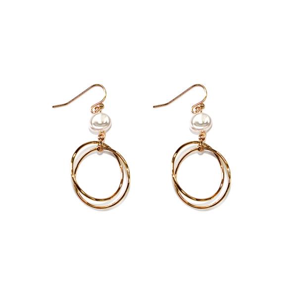 FAUX PEARL DANGLE EARRING