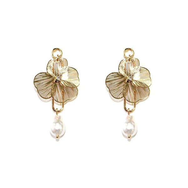 FLOWER W/FAUX PEARL EARRING